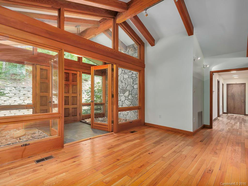 32 Sky High Drive - Photo 3