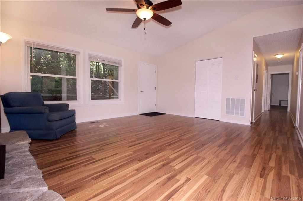 33 Holly Ridge Road #14 - Photo 4