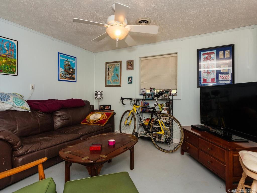 120 Walnut Street - Photo 13