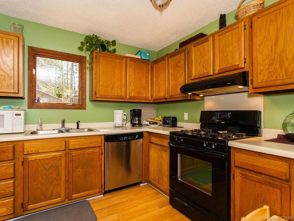 120 Walnut Street - Photo 6