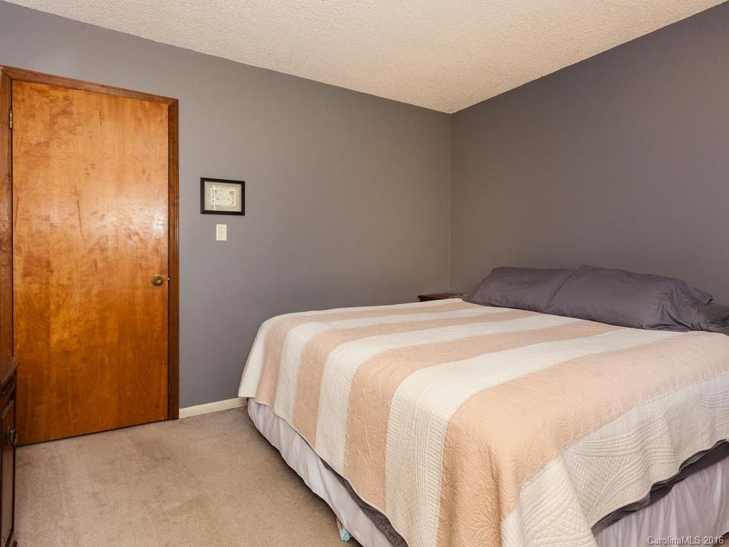 120 Walnut Street - Photo 8