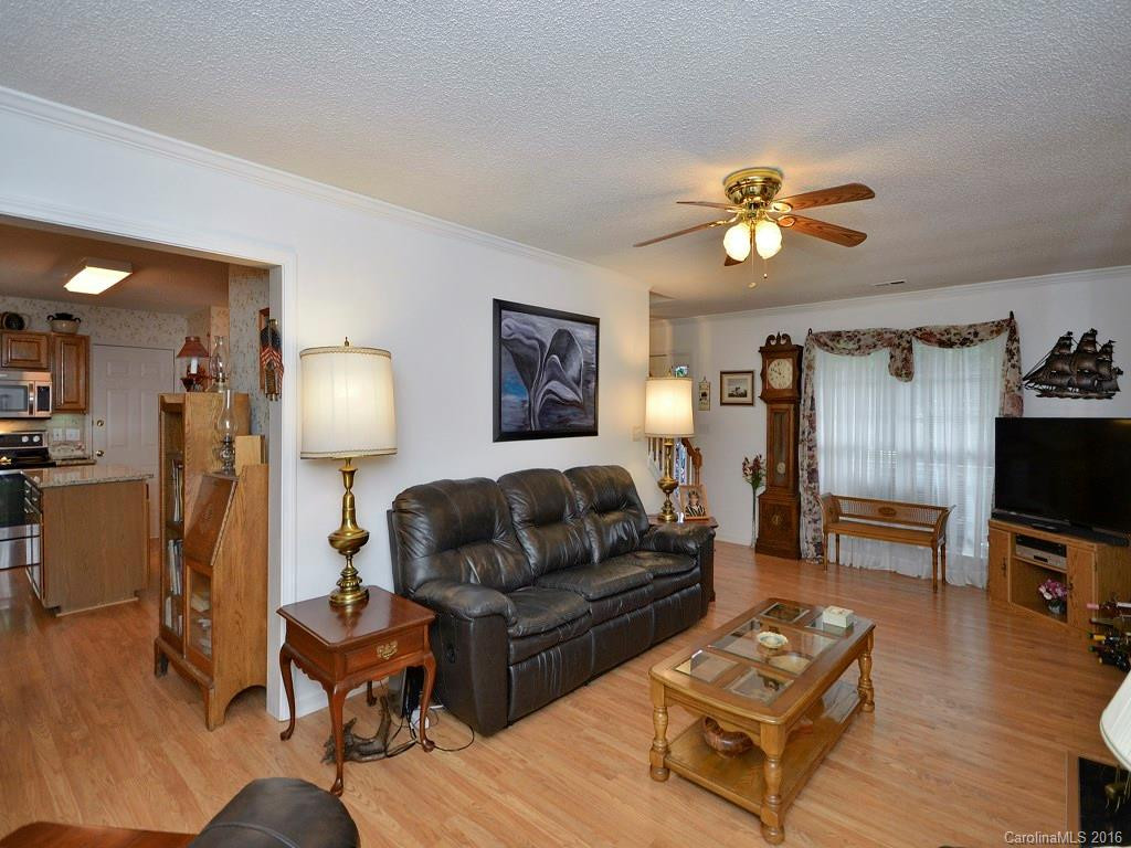 1215 Pebble Lane - Photo 11