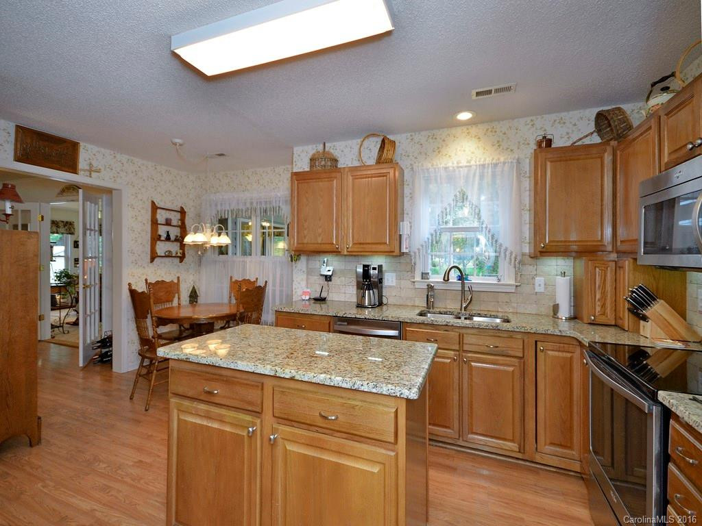 1215 Pebble Lane - Photo 13