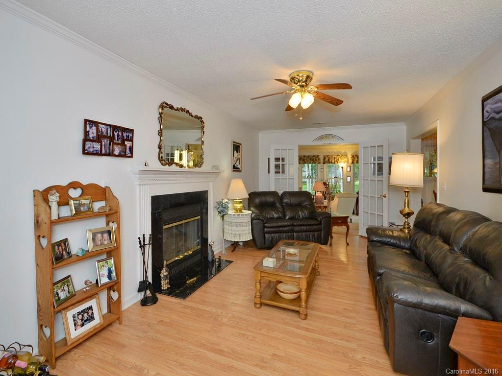 1215 Pebble Lane - Photo 5