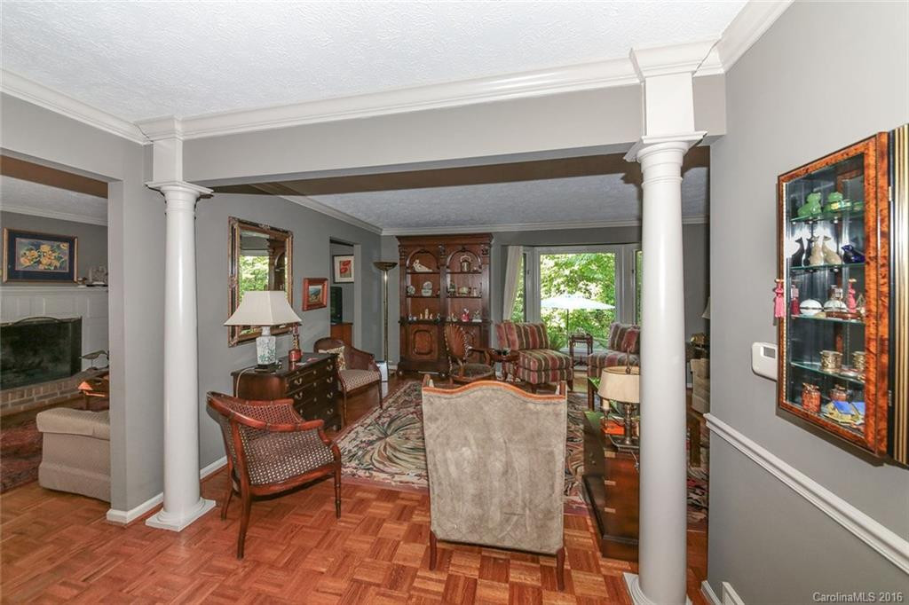 1059 Ransier Drive - Photo 3