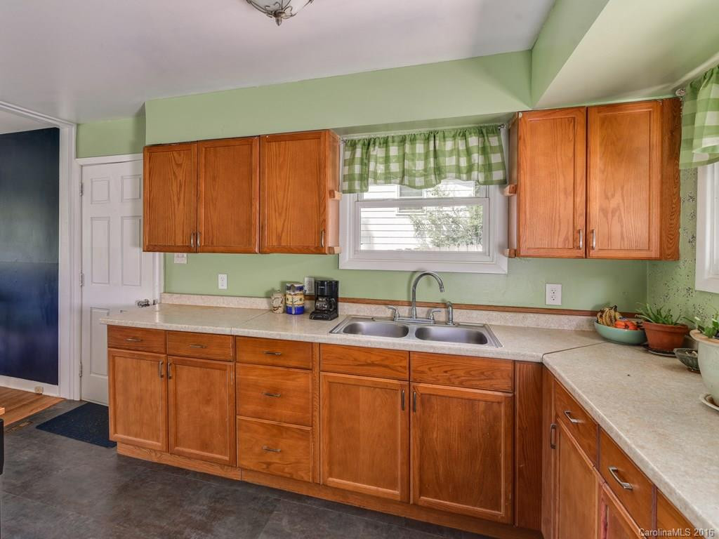159 Davenport Road - Photo 10