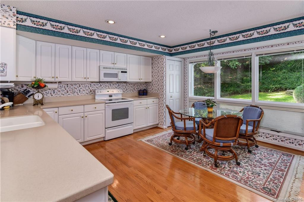 336 Dawnbrook Drive #Brookwood Village - Photo 9