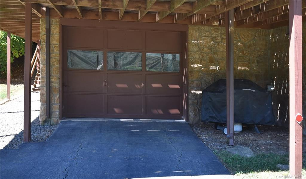 36 Crystalwood Lane - Photo 16