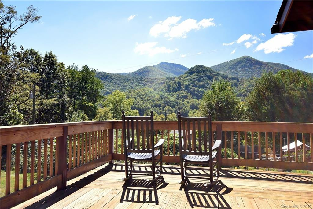 36 Crystalwood Lane - Photo 4