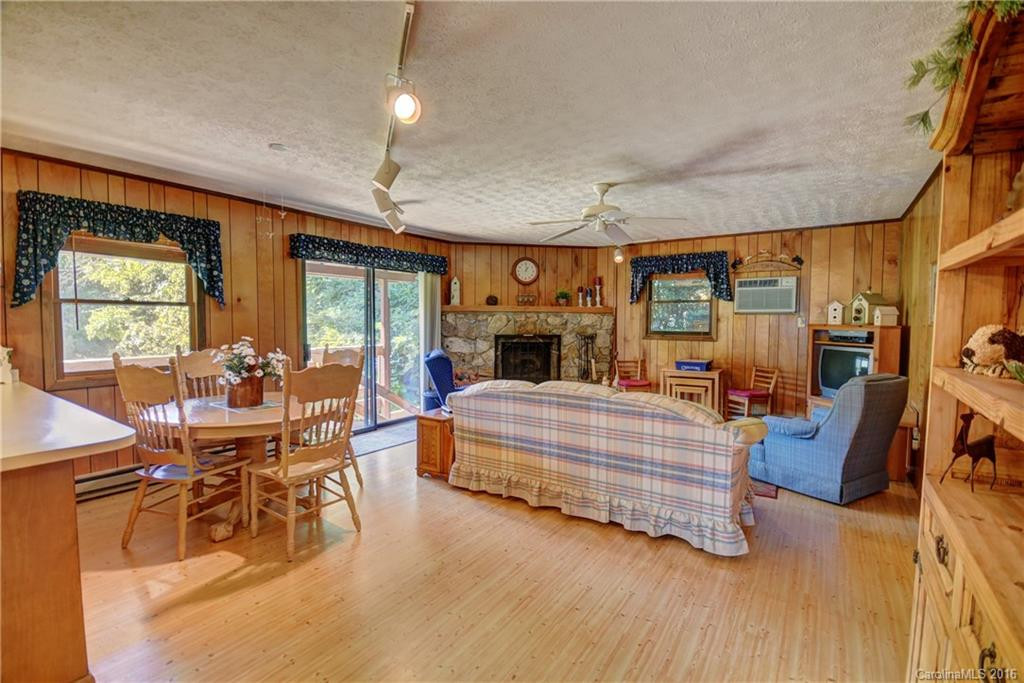 36 Crystalwood Lane - Photo 8