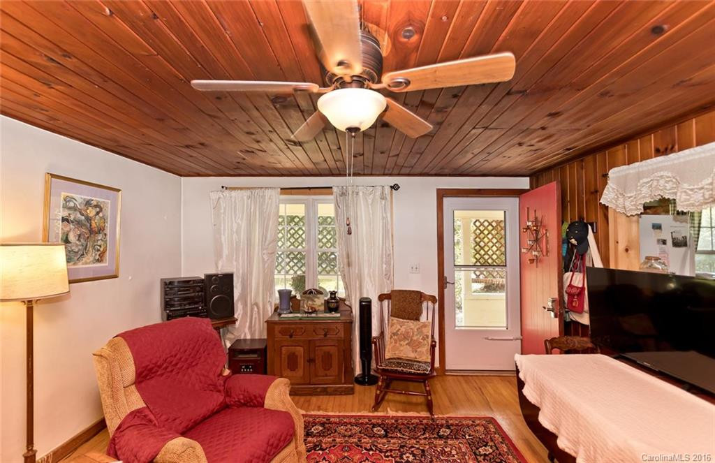 17 Lewis Higgins Drive #3 - Photo 5