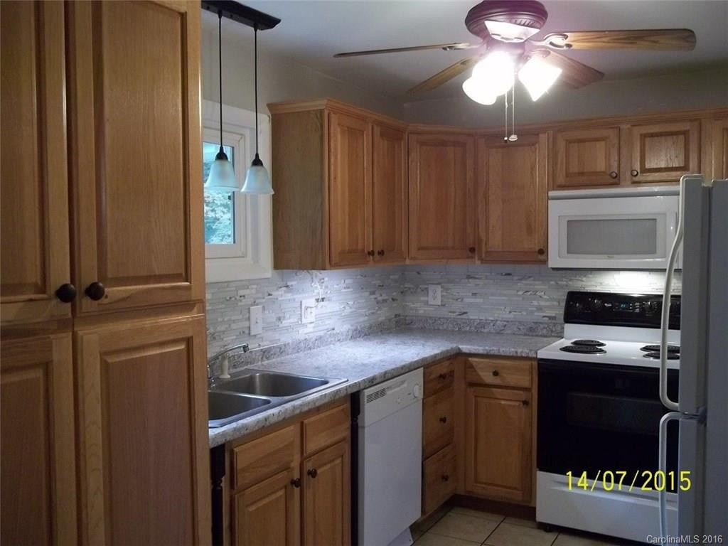 274 East Street - Photo 3