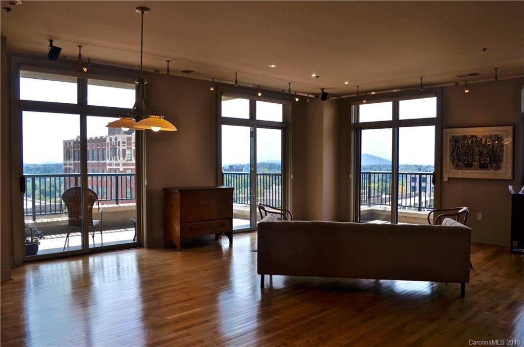 21 Battery Park Avenue #502 - Photo 4
