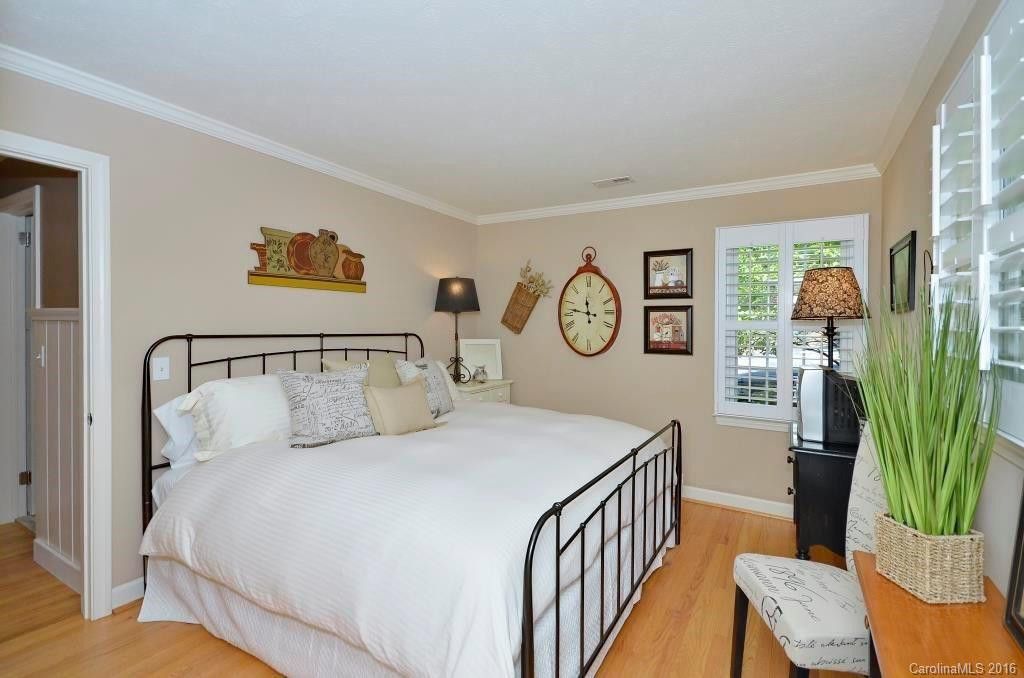 140 South Drive - Photo 15