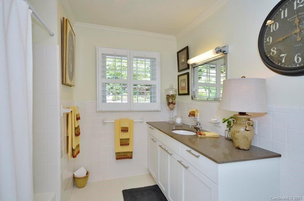 140 South Drive - Photo 16