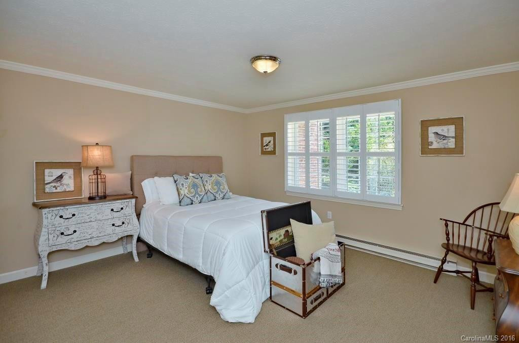 140 South Drive - Photo 17