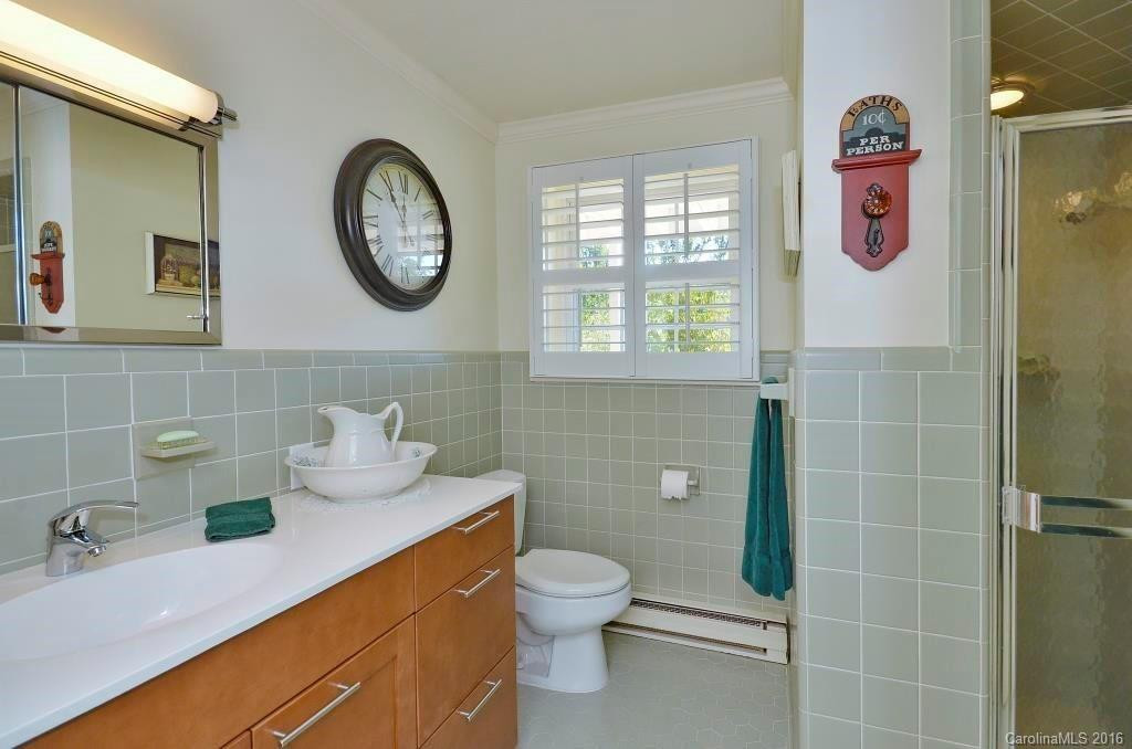 140 South Drive - Photo 18