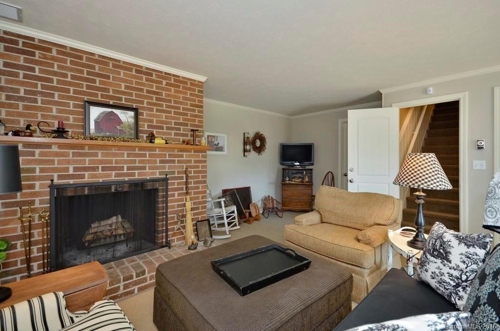 140 South Drive - Photo 19