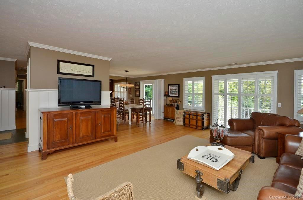 140 South Drive - Photo 6