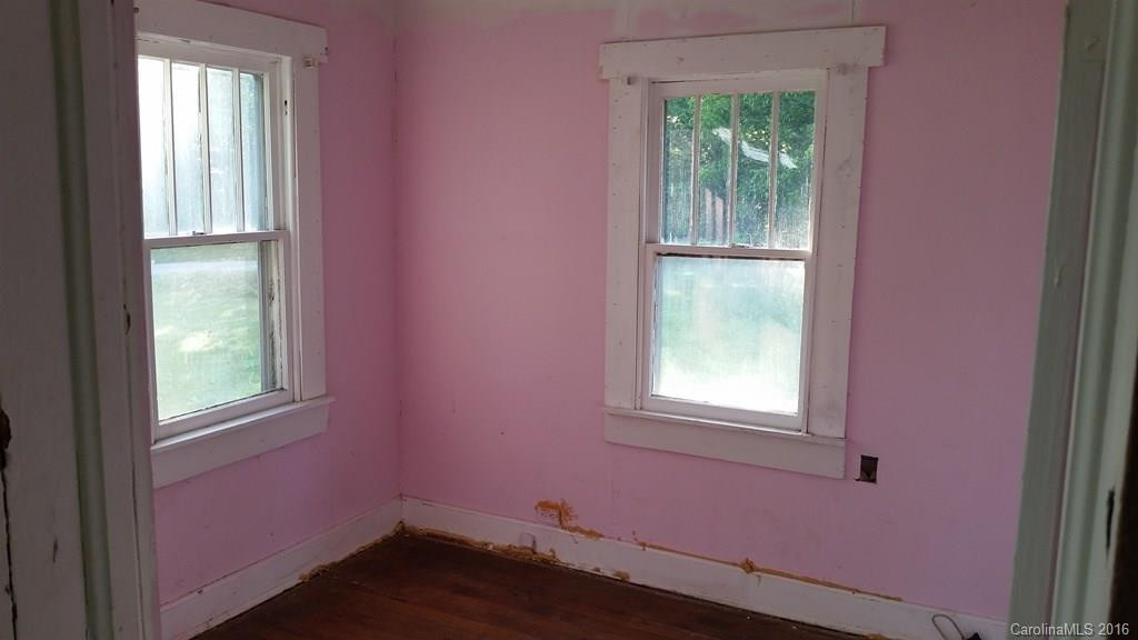 1417 Pilot Mountain Road - Photo 7