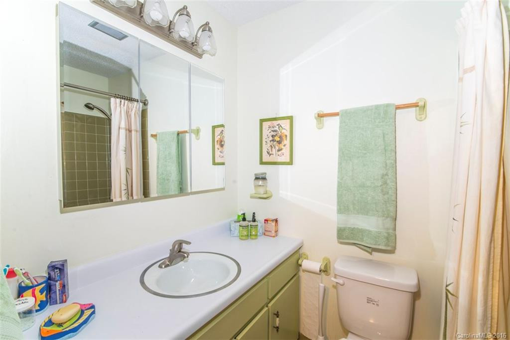 19 Glen Meadows Road - Photo 14