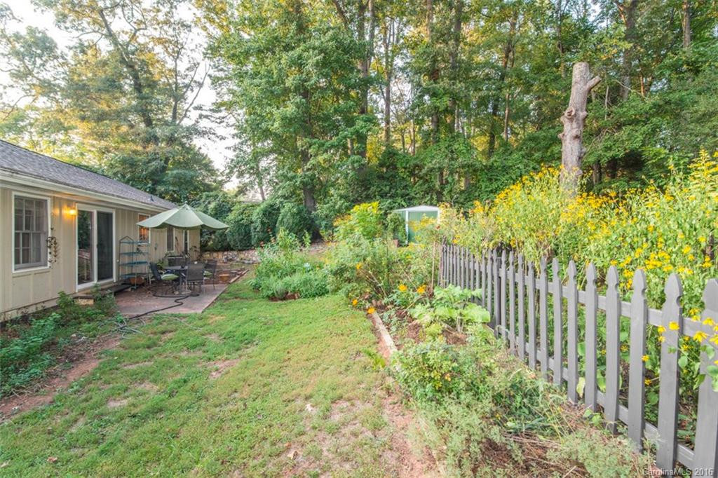 19 Glen Meadows Road - Photo 16