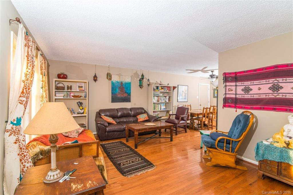 19 Glen Meadows Road - Photo 3