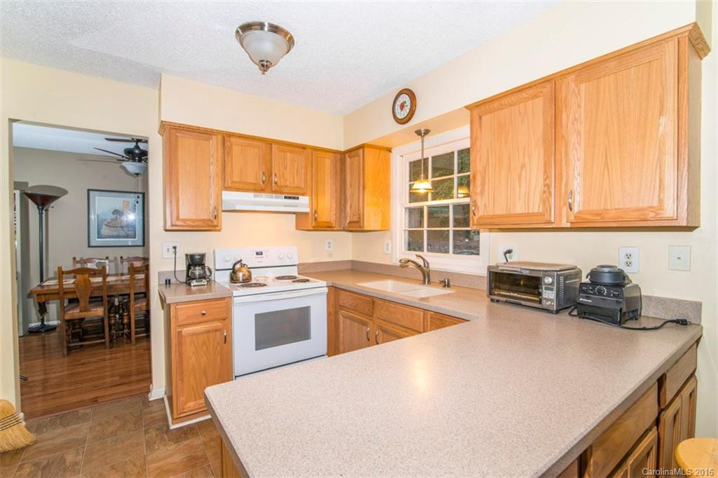 19 Glen Meadows Road - Photo 6