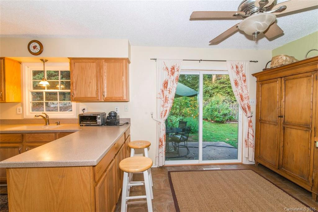 19 Glen Meadows Road - Photo 7