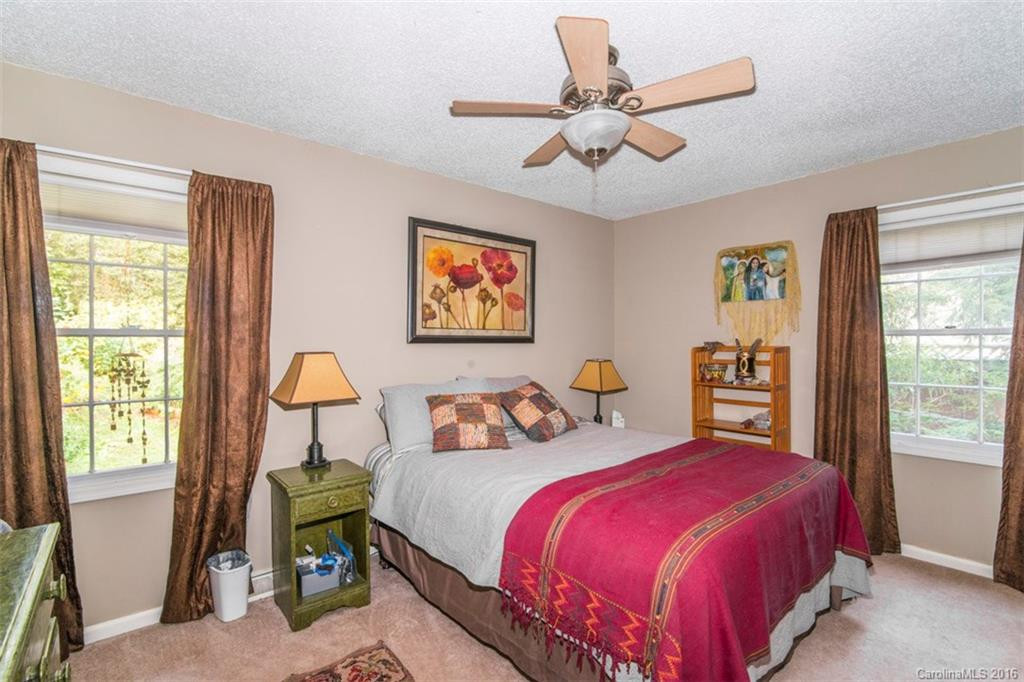 19 Glen Meadows Road - Photo 9