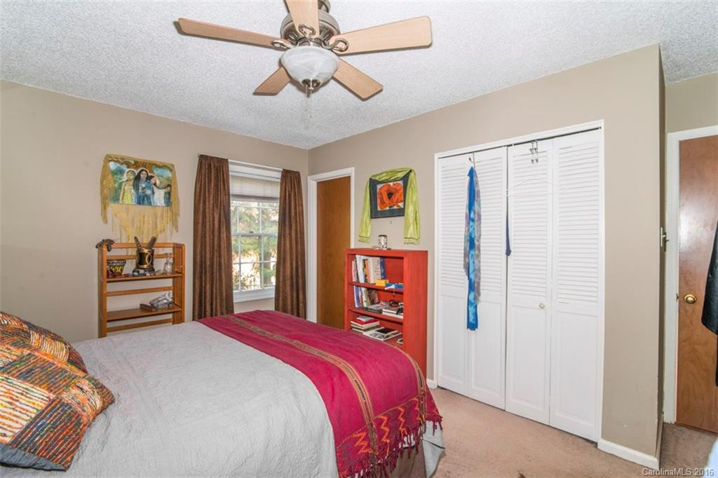 19 Glen Meadows Road - Photo 10