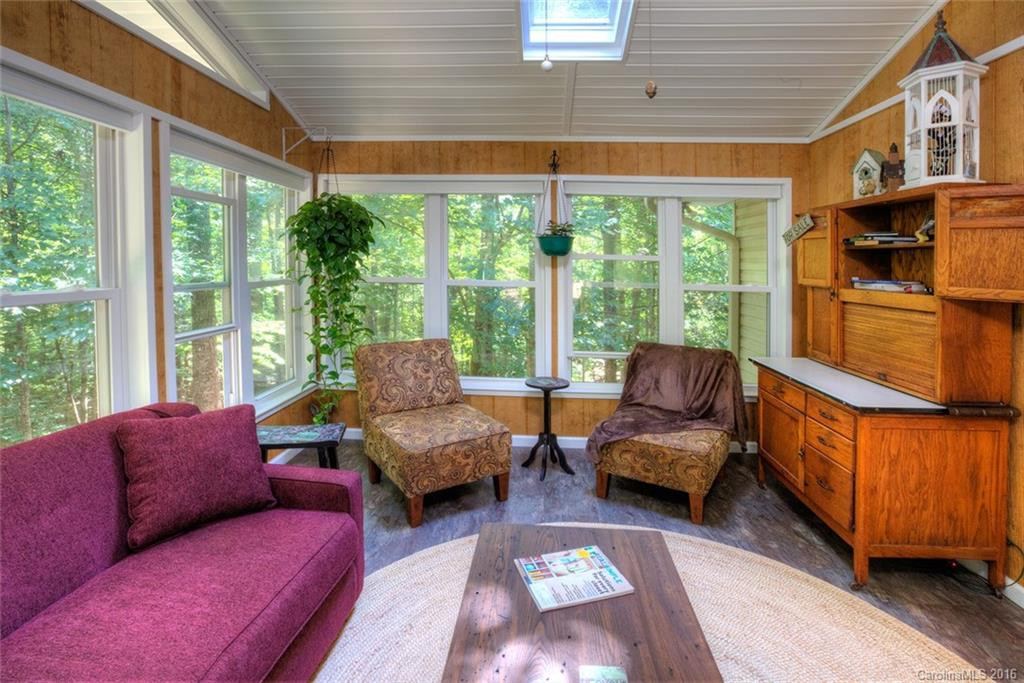290 Skyland Drive - Photo 13