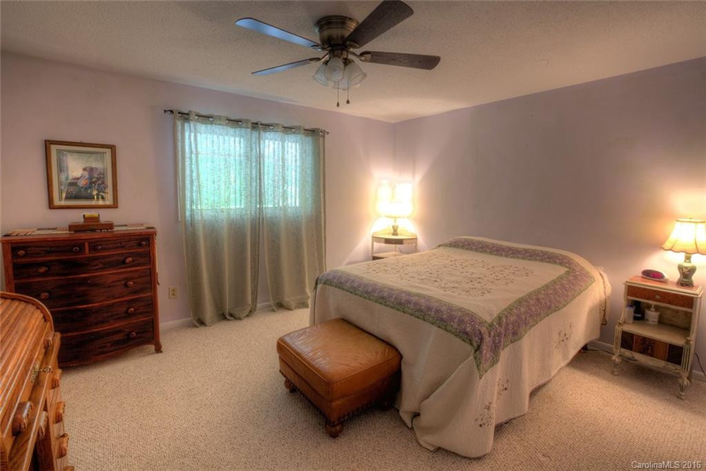 290 Skyland Drive - Photo 14