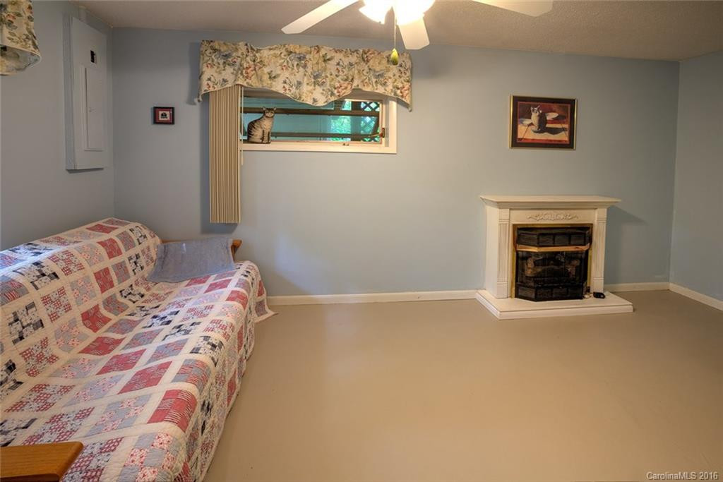 290 Skyland Drive - Photo 19
