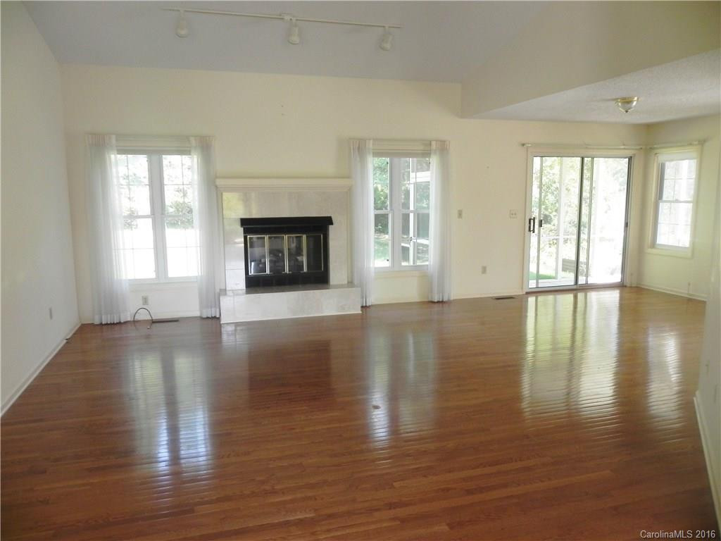 6 Park Avenue - Photo 9