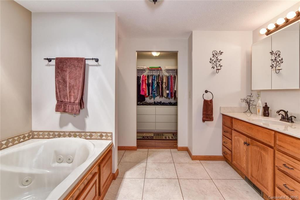 53 Le-An-Hurst Road #13 - Photo 16