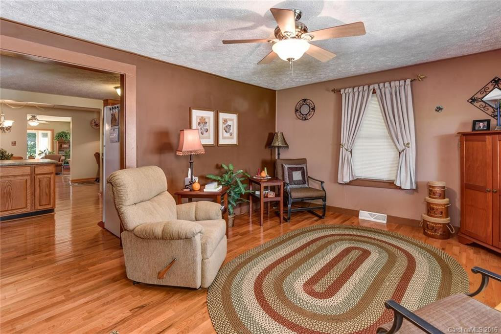 53 Le-An-Hurst Road #13 - Photo 5