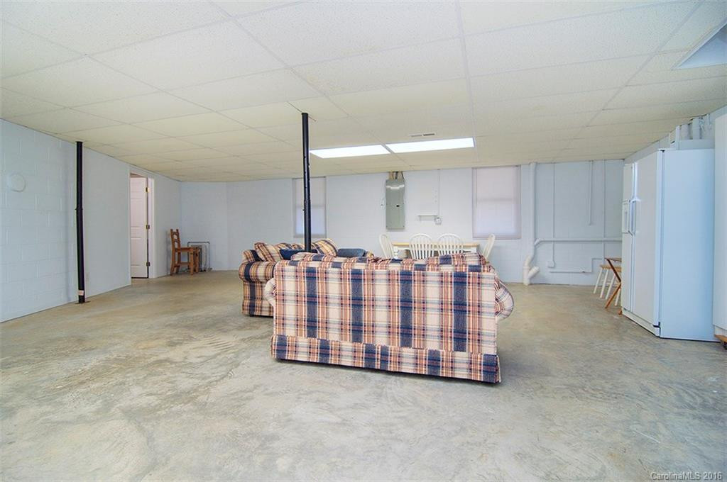 325 Aberdeen Farm Drive - Photo 17