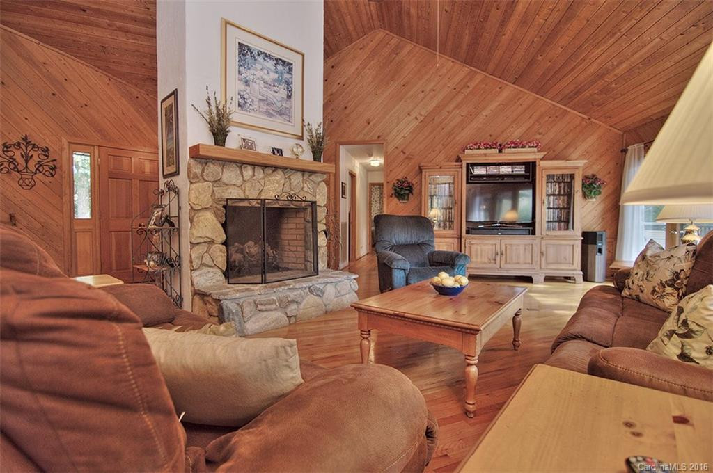 325 Aberdeen Farm Drive - Photo 4