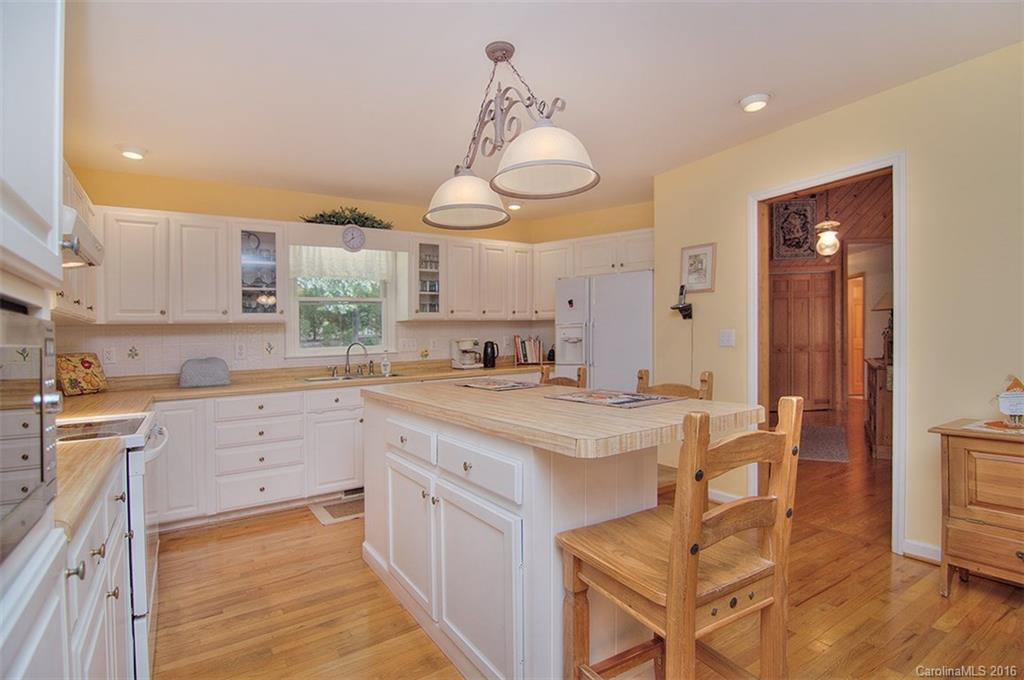 325 Aberdeen Farm Drive - Photo 5