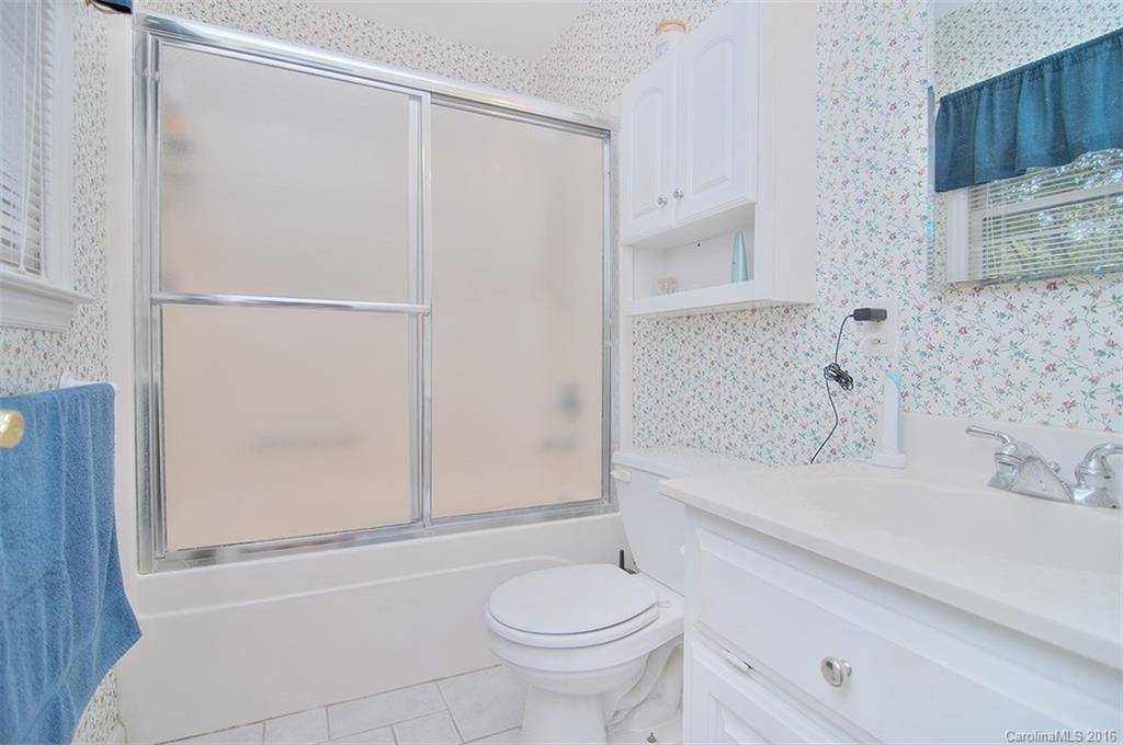 325 Aberdeen Farm Drive - Photo 10