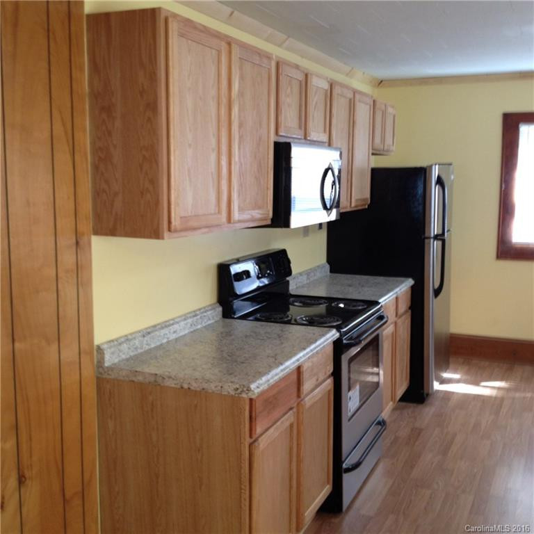 324 Harmon Street - Photo 2