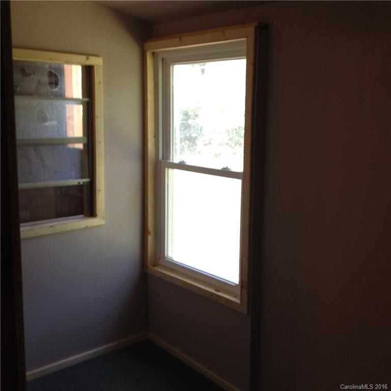 324 Harmon Street - Photo 13
