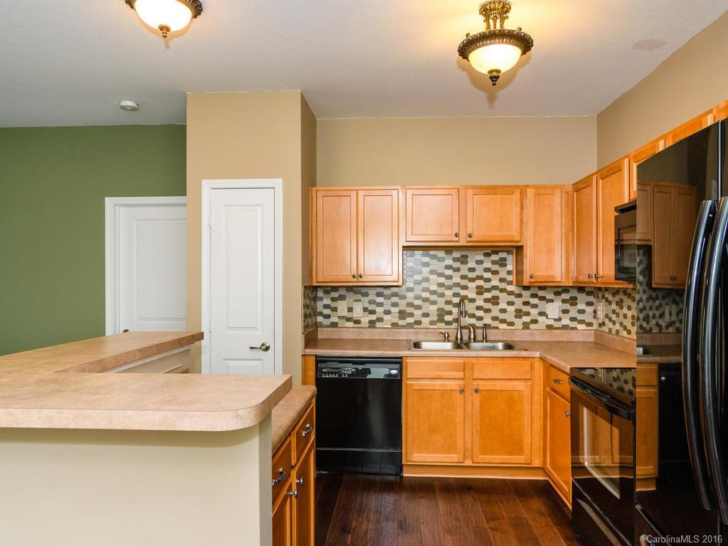 291 Brickton Village Circle ##103 - Photo 3