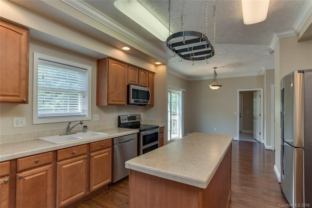 389 River Road - Photo 9