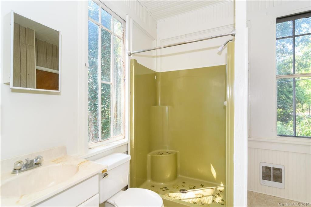 206 Forest Hill Drive - Photo 13