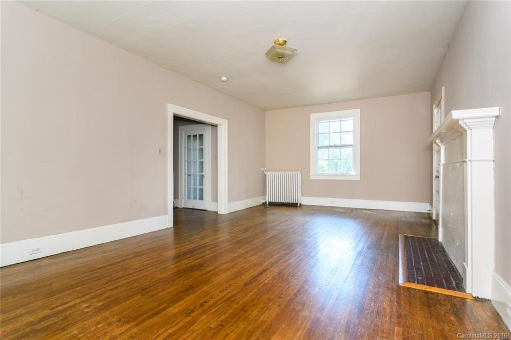 206 Forest Hill Drive - Photo 3