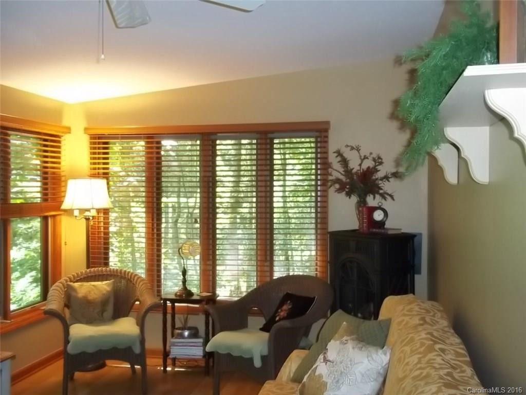 547 Robin Hood Road - Photo 9