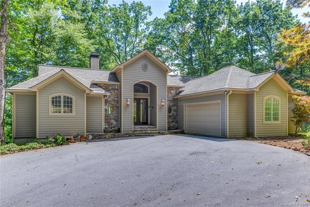 115 Woody Lane