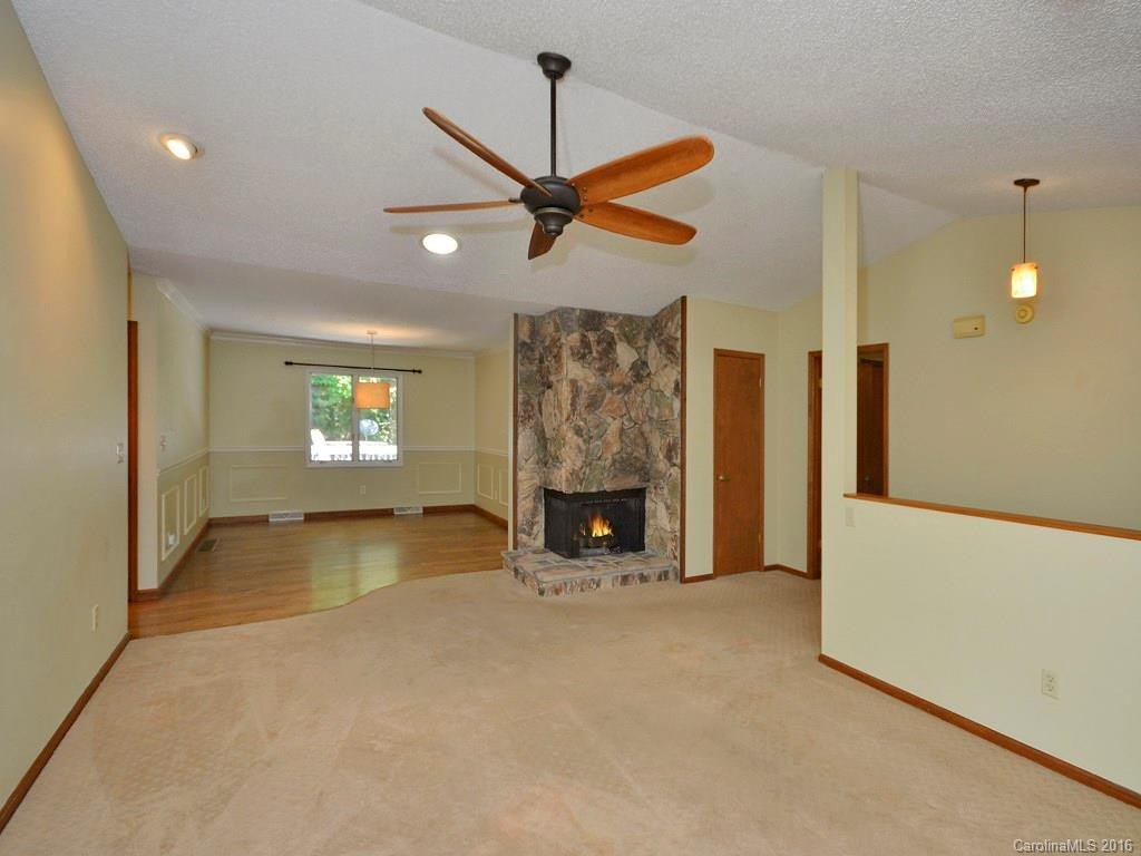 115 Indian Woods Trail - Photo 4